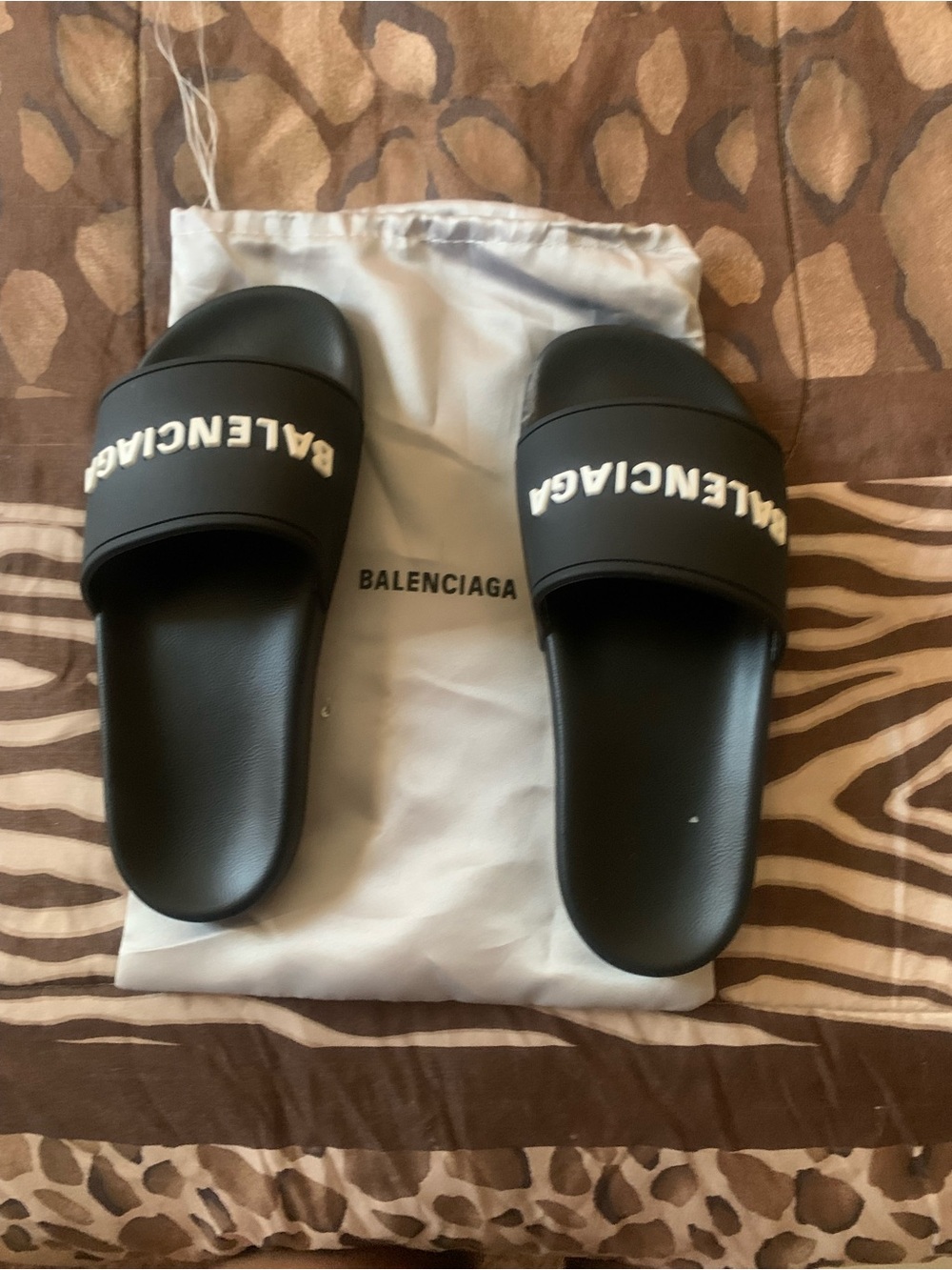 Balenciaga White Branded Drawstring Dust Bag - Picture 4 of 5